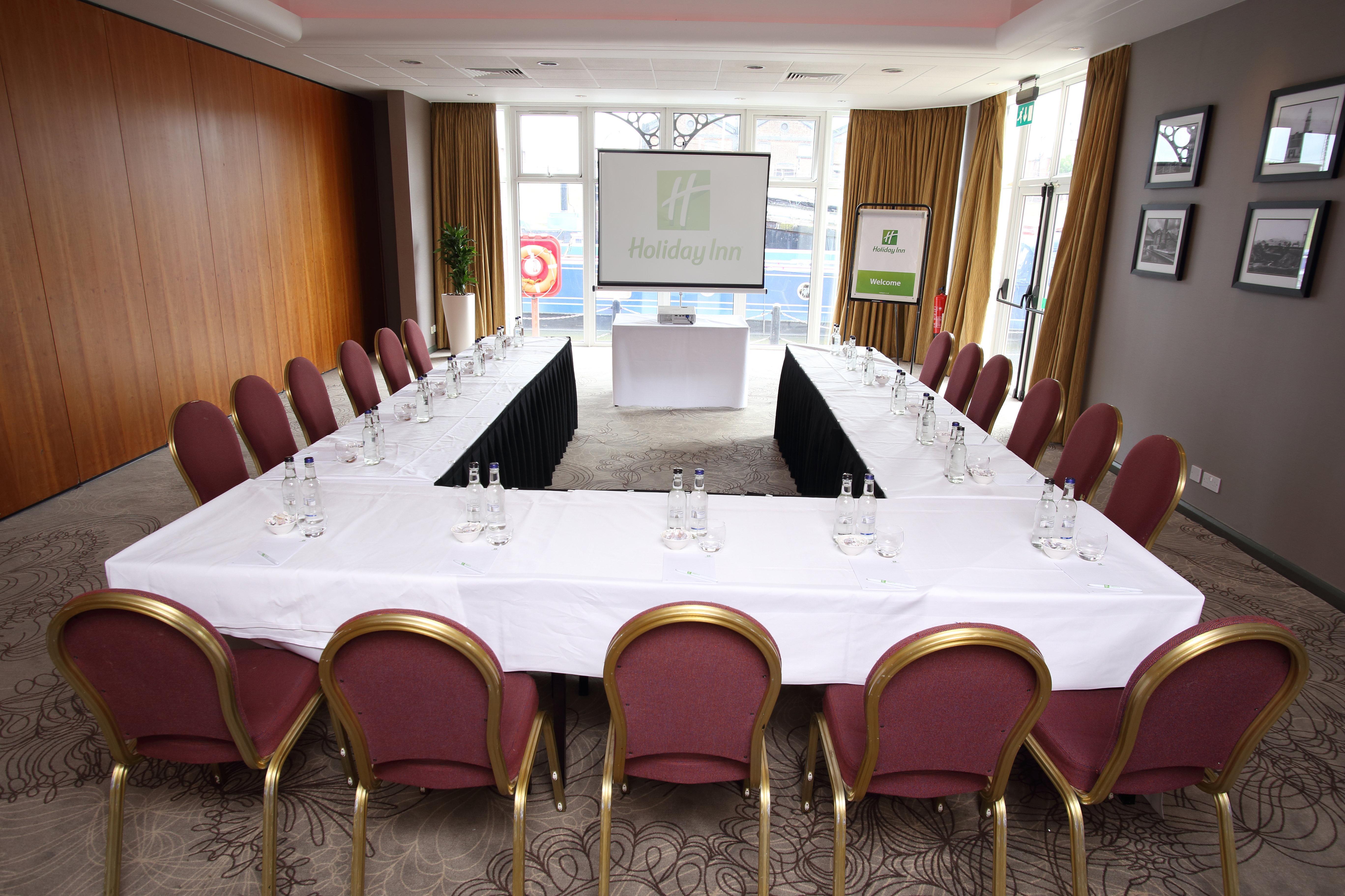 Holiday Inn Ellesmere Port/Cheshire Oaks By Ihg Eksteriør billede